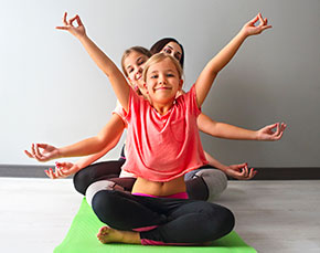 Yoga en classe : Quels bienfaits ? Comment le pratiquer ?