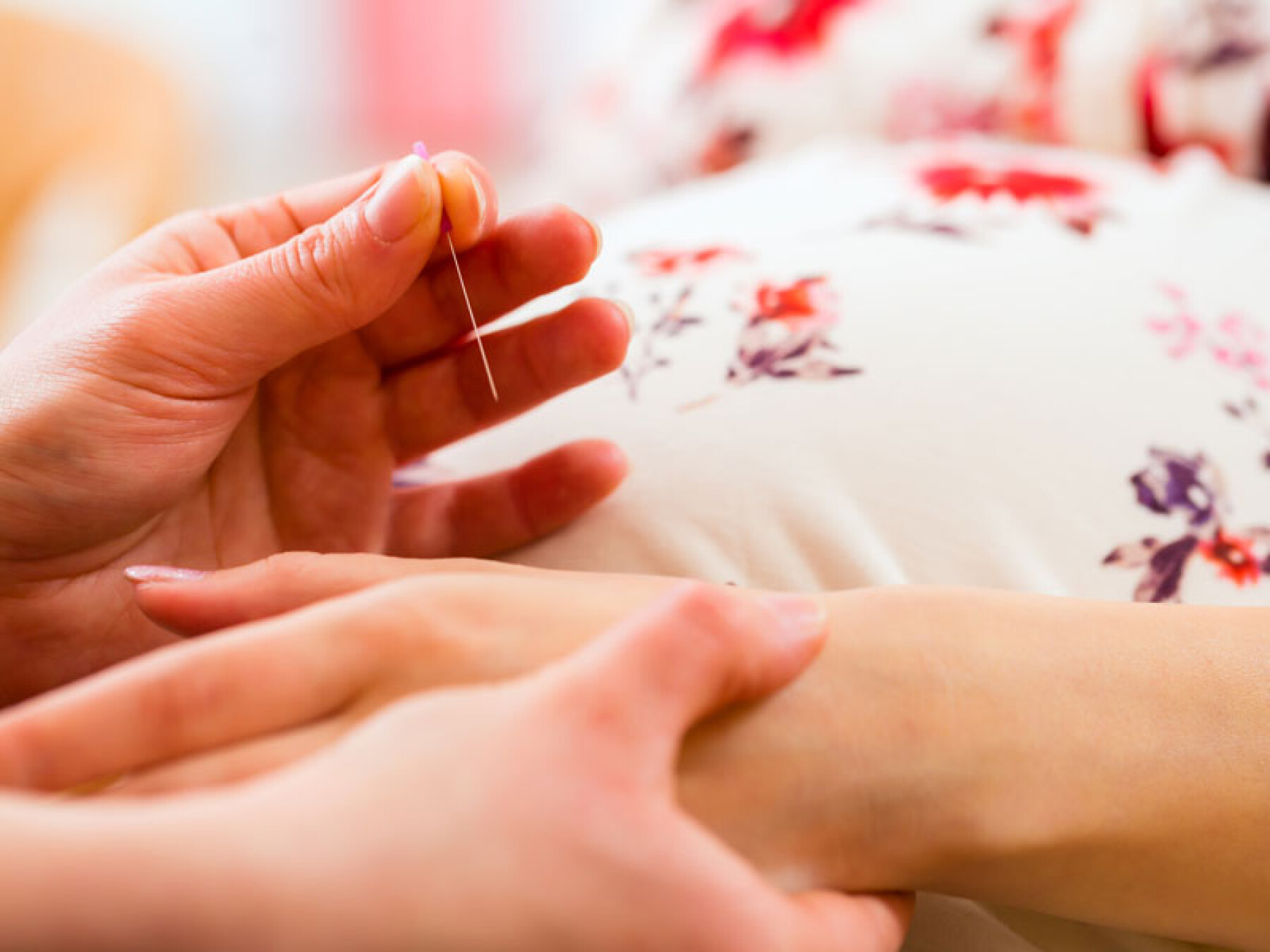 Acupuncture et grossesse : 7 questions à un spécialiste