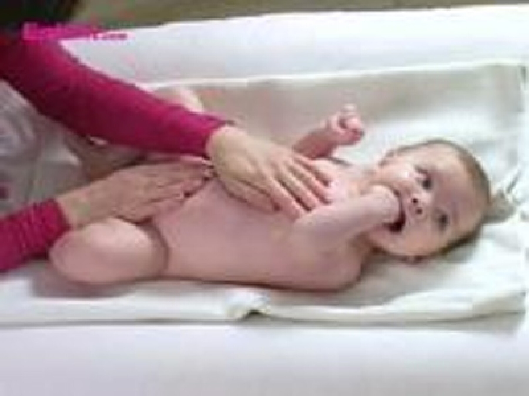vidéo massage bébé
