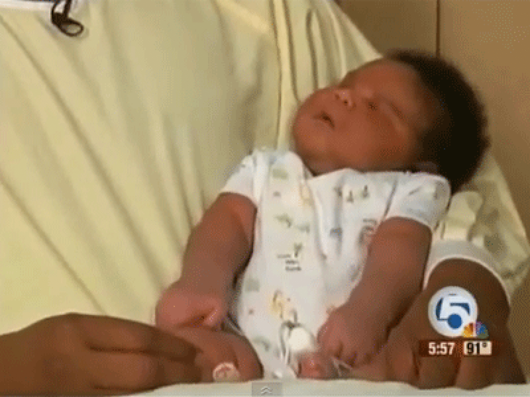 Un Bebe De 7 3 Kilos A La Naissance