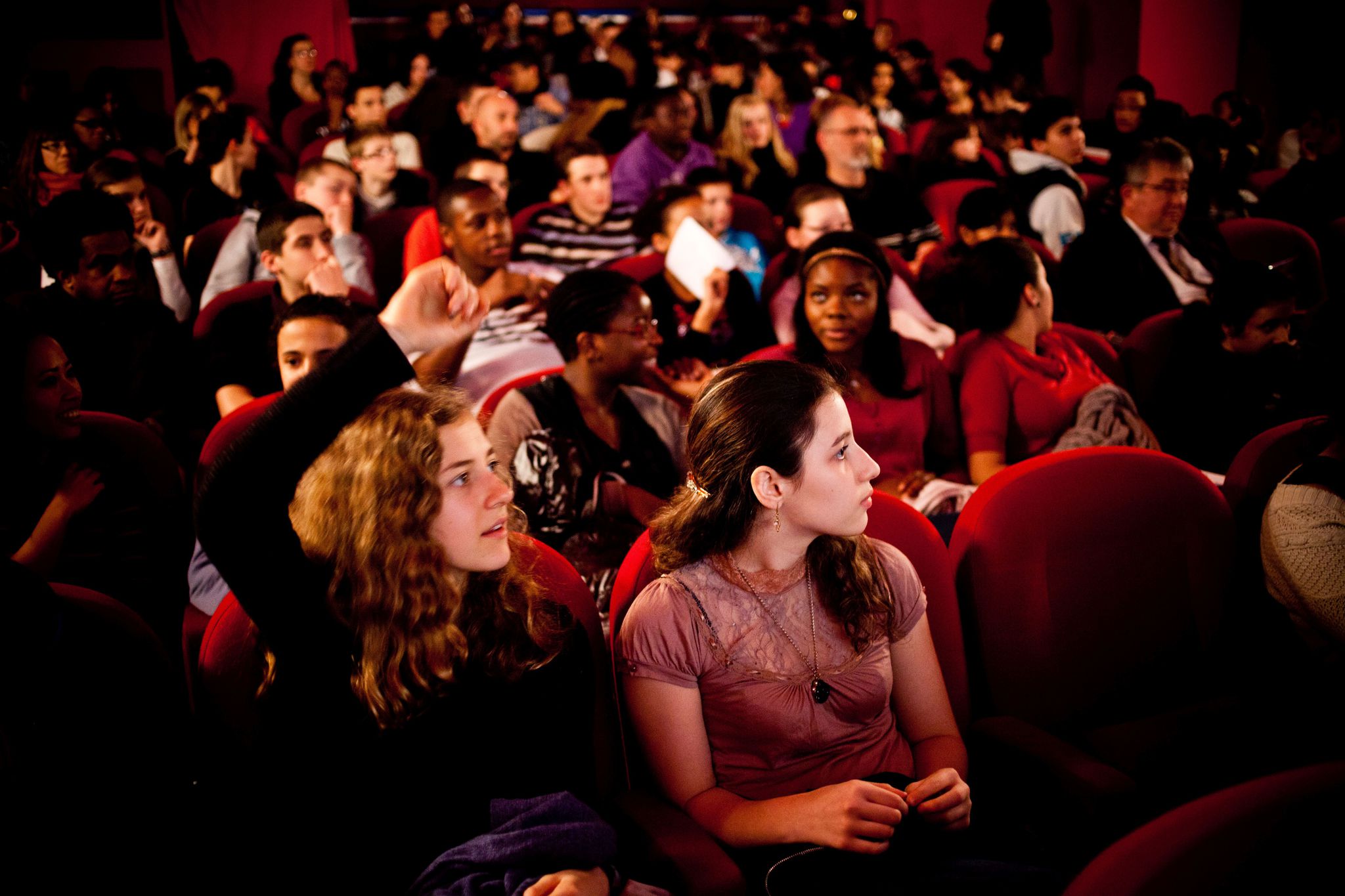 Projection-débat autour du film Gran Torino à des élèves de quartiers sensibles, organisée par l'association Cinéma pour tous