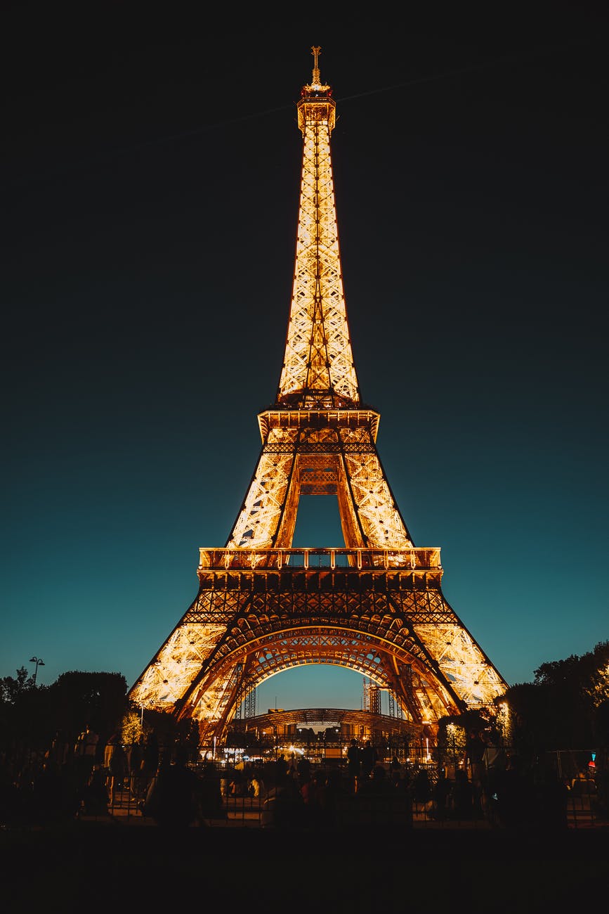 à Quelle Heure S'allume La Tour Eiffel